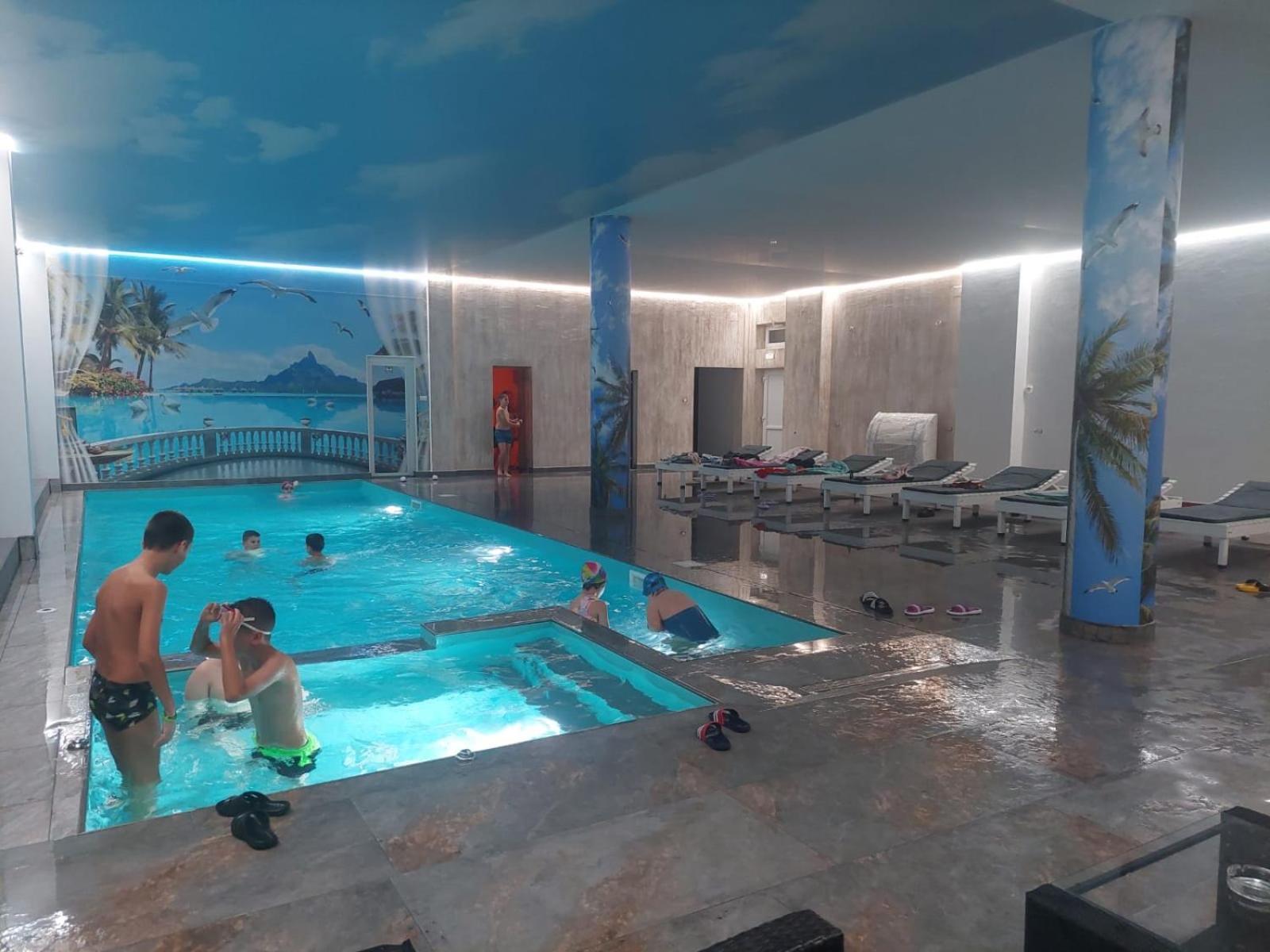 ホテル Juliana Platinum Brad エクステリア 写真